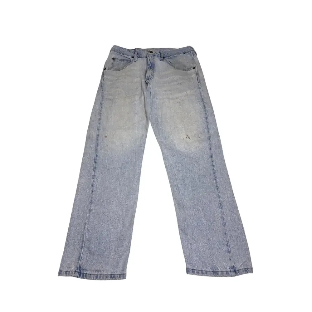 2000s Wrangler Light Wash Jeans 32x30 Straight Leg Distressed